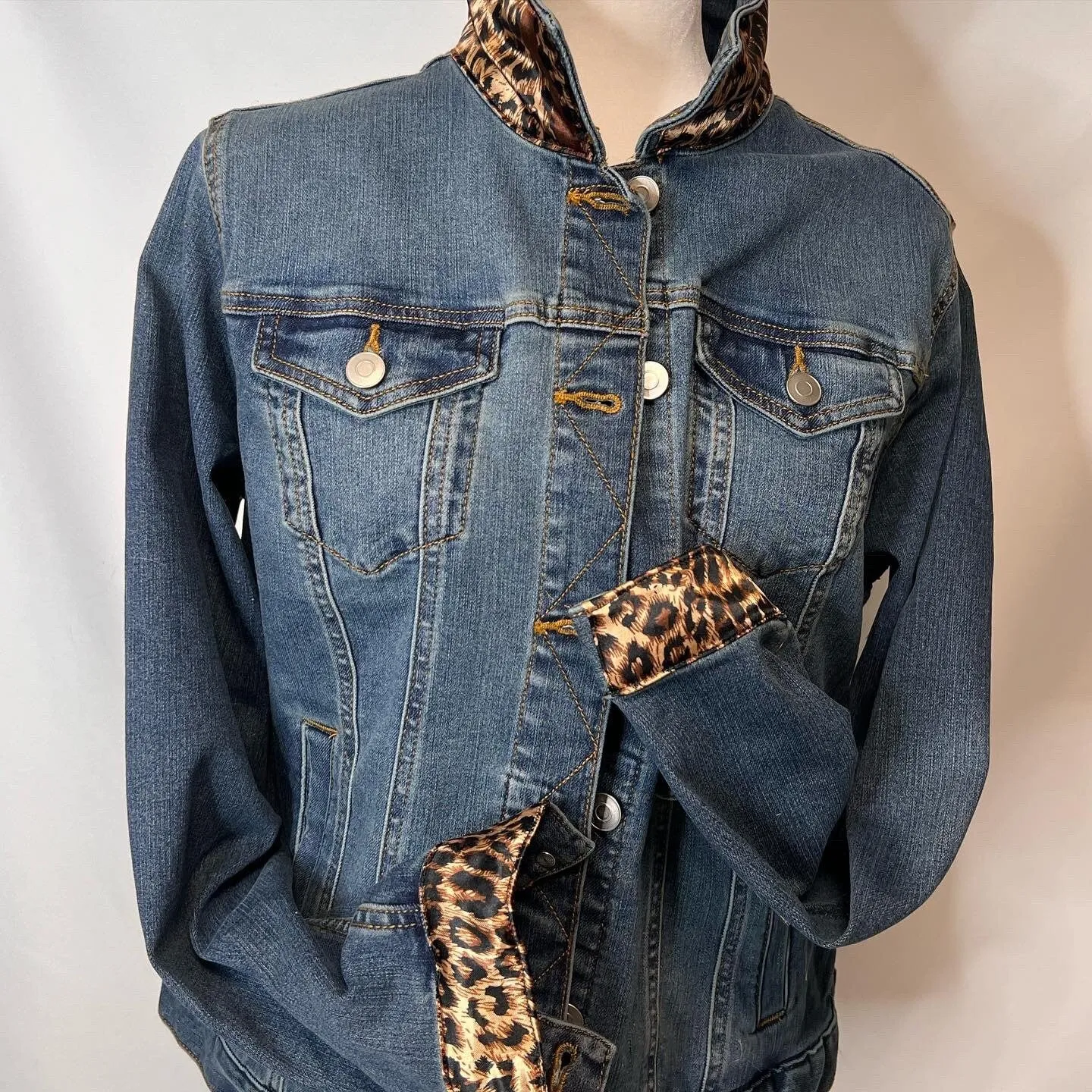 Bourbon Glasses Scarf & Leopard Print on Denim Jacket