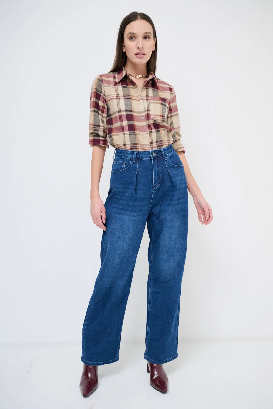 Classic high-waisted straight-leg jeans wholesale