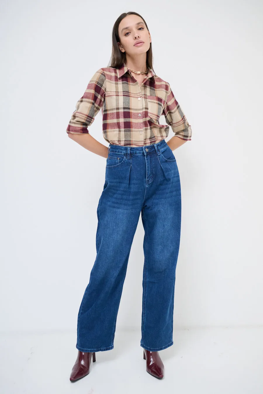 Classic high-waisted straight-leg jeans wholesale