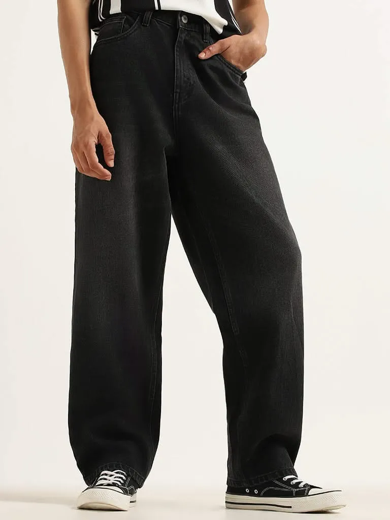 Nuon Black Relaxed - Fit Mid - Rise Jeans